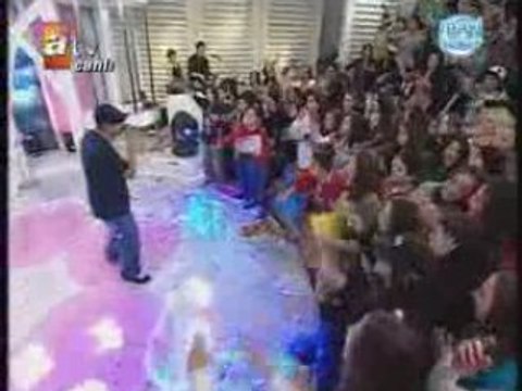 Mavi Şeker Ceza Holocaust Canli Performans