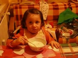 Elizabeth   1g.11mes. - Hapva i gleda reklami