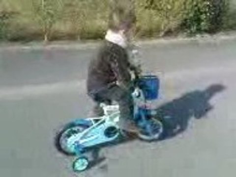 Les tous premiers débuts de Malo en Vélo