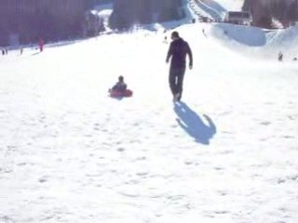 niels fait de la luge