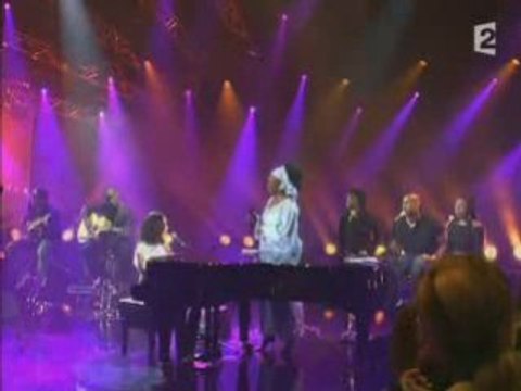 Dailymotion - Alicia Keys Oumou Sangaré - Fallin,