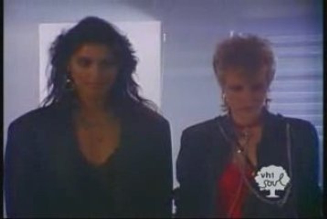 Vanity 6- Drive me wild (video clip)