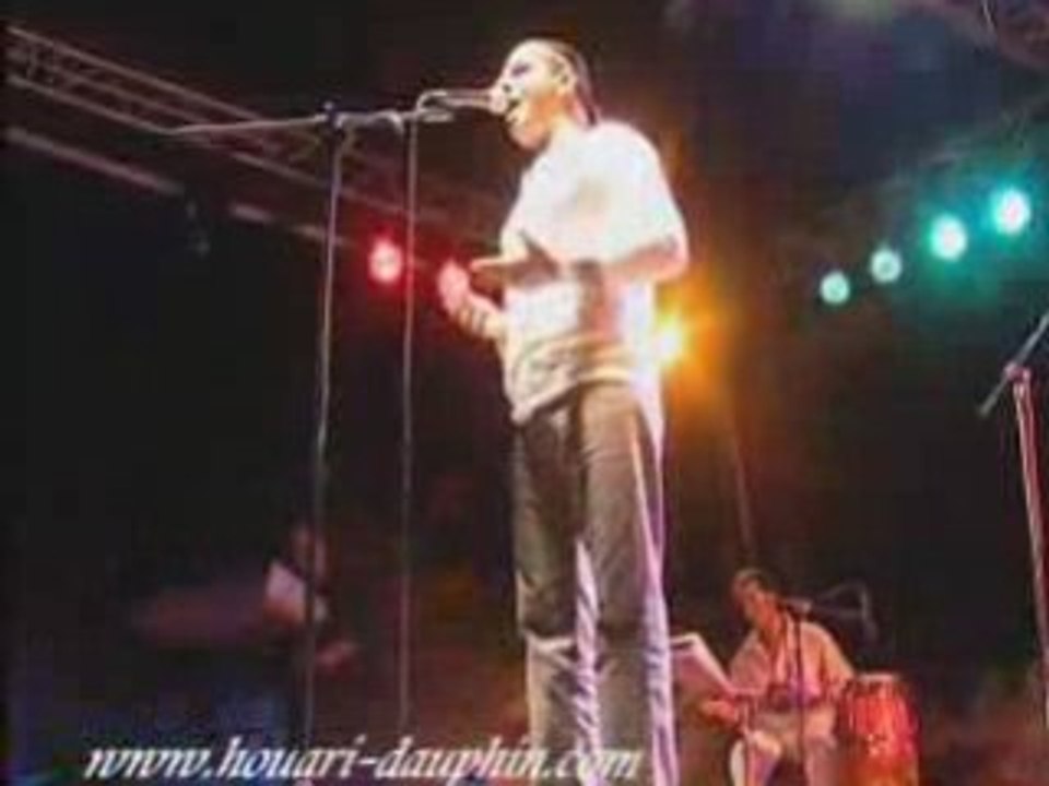 Video Houari dauphin clip Nediha guelila chiba27 mostalacia