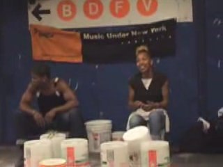 Larry Wright street drummer à New York