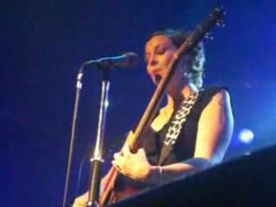 Agua de Annique - Yalin [Melkweg, Amsterdam]