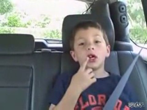 Un gosse drogué par son dentiste MDR