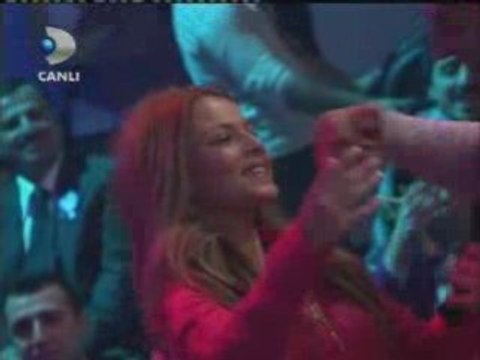 Beyaz show Yusuf Güney Mıraldanıyor :D