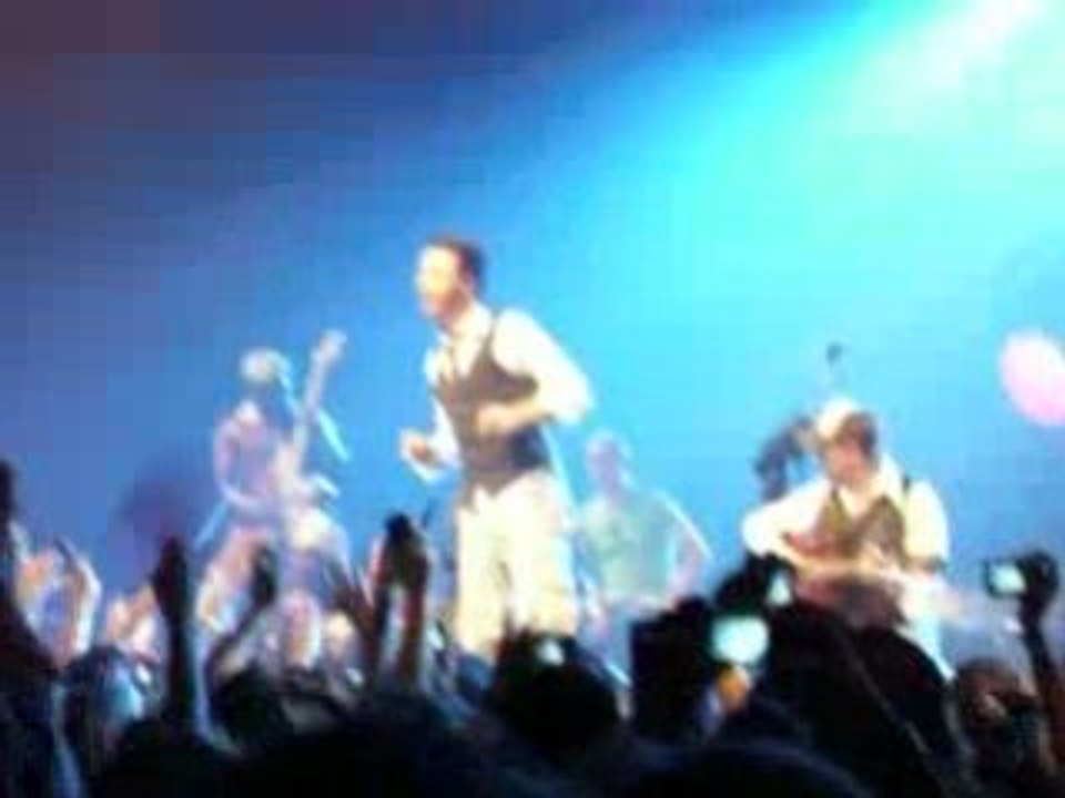 Christophe mae a nantes  02/12/08 " Finale On s'attache"