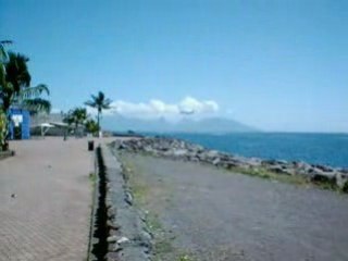 Arrivée à Faa'a de l'Airbus d'Air Tahiti Nui, 15 août 2006