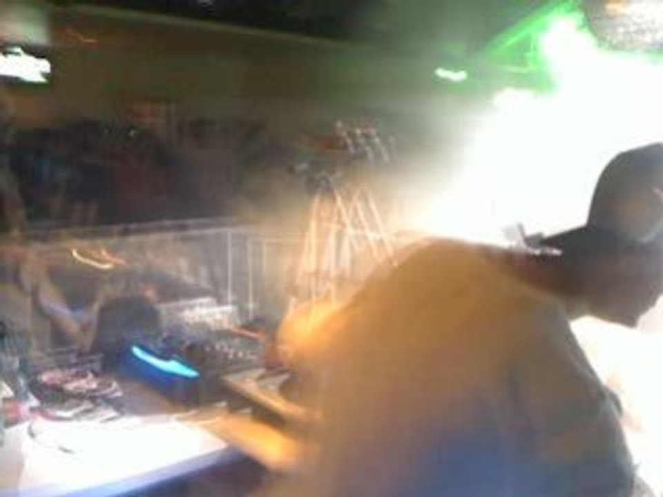 El Barrio libre a Pau premiere soirée bébète part 2