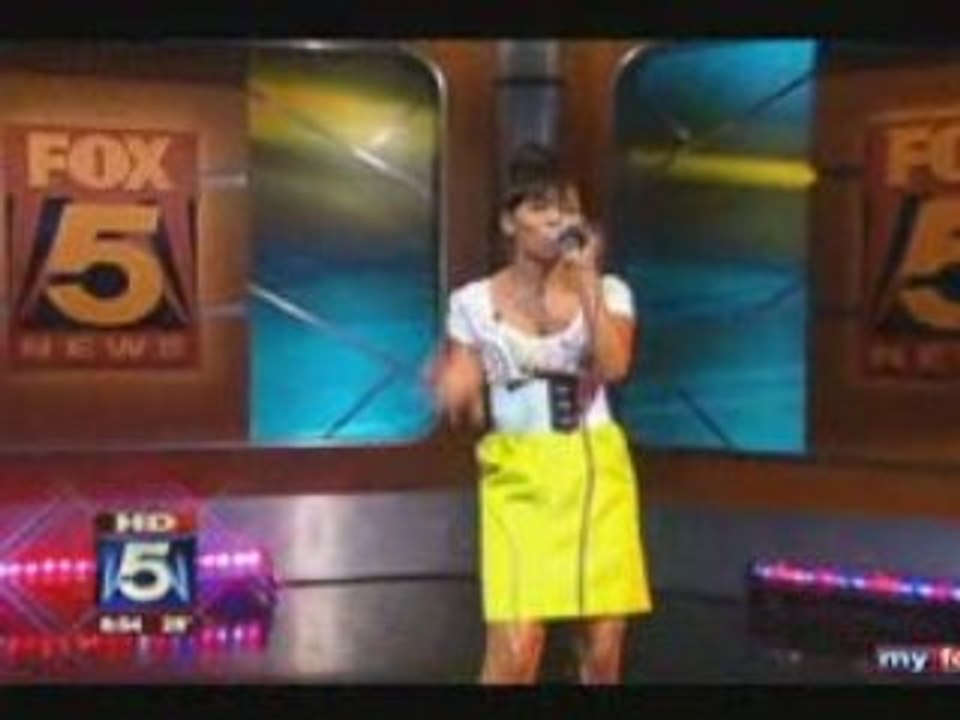 Teairra Mari Performs "Hunt 4 U" on Good Day NY (2-16-09)