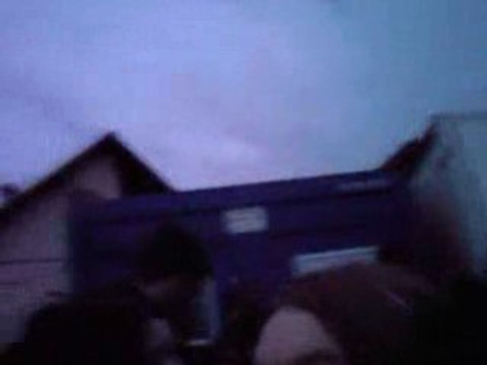 Fille d'attente au carnaval de bambi