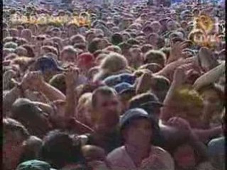 System of  a down  Toxicity Live Big Day out 2002 ... :)