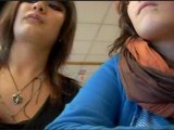 Kitty & mely' en cours d'art pla' =P