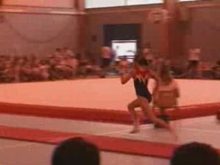 Yl0na-x3 :: Saut de Emilie le Pennec