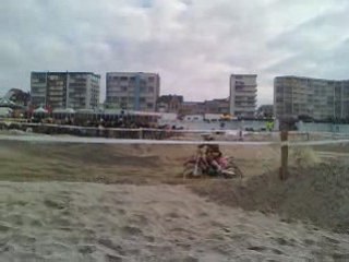 tete de coursse du 1er tour de l' enduropale du touquet 2009