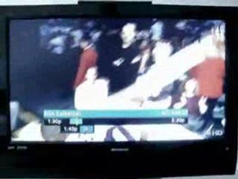 Kobe Bryant Hits Poor Old Lady With A Towel (slow motion)