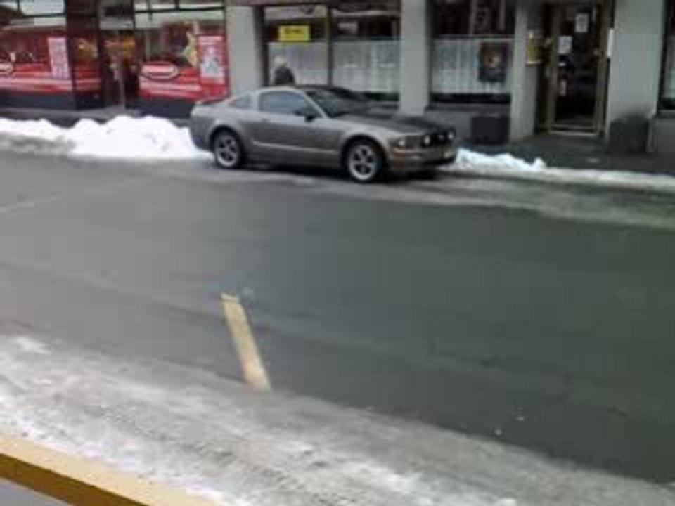ford mustang poste martigny 1
