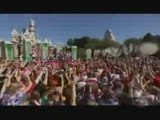 JB - Walt Disney XMas Parade 2008