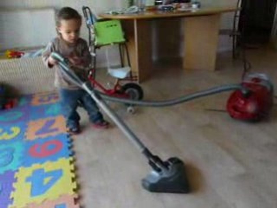 loulou aspirateur