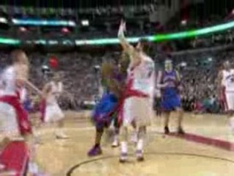 NBA Al Harrington drives to the basket...Andrea Bargnani den
