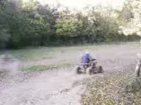 MOI QUI FAIS UN SAUT