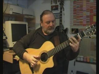 ELLE ECOUTE POUSSER LES FLEURS