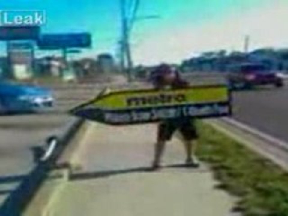 Majorette avec une planche