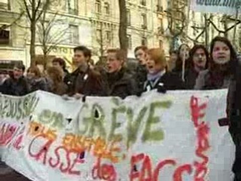 manif des universités contre la réforme de Valérie Pécresse