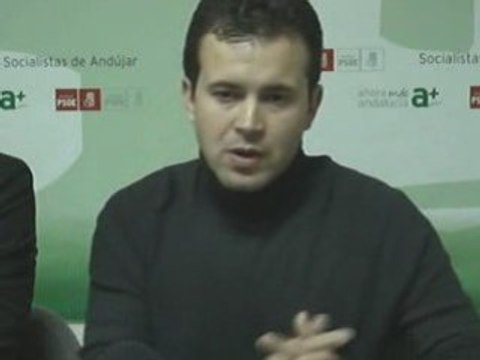 SOCIALISTAS EN LAS INSTITUCIONES.- JULIO MILLAN