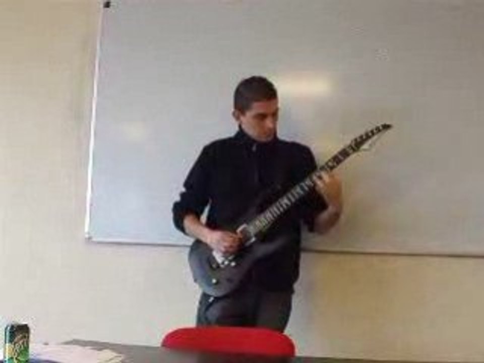 Nirvana - Art en communication - Rém et sa belle guitare !