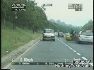 Abruti percute un motard