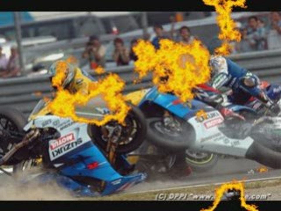 Crash moto voiture