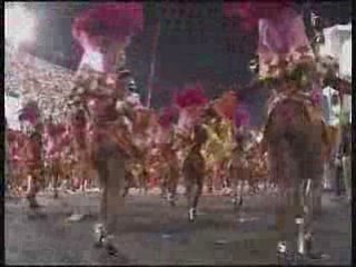 Impazza il carnevale di Rio