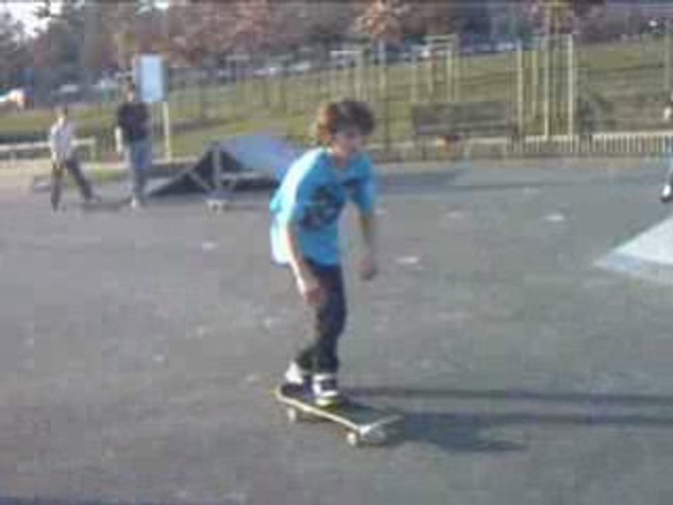 Inward Heelflip
