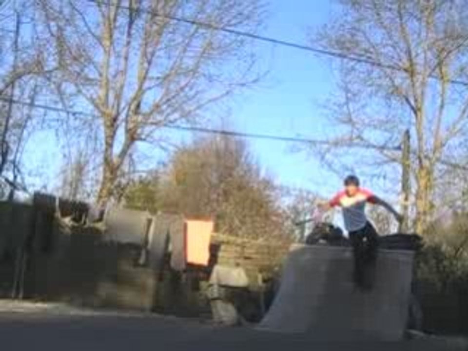 Varial flip+grind sortie flip