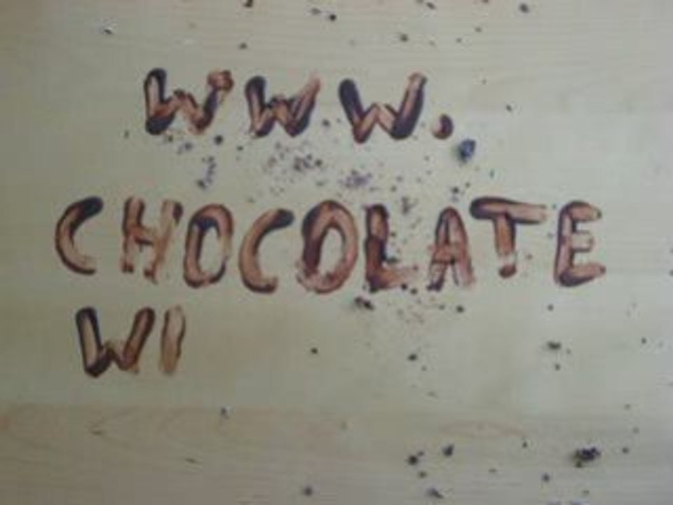 Chocolate Gun Video : Chocolate Weapons.com