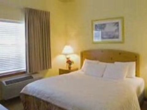 Americas Best Value Inn & Suites- Three Rivers Video Tour