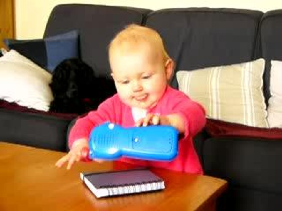 Lucile au téléphone