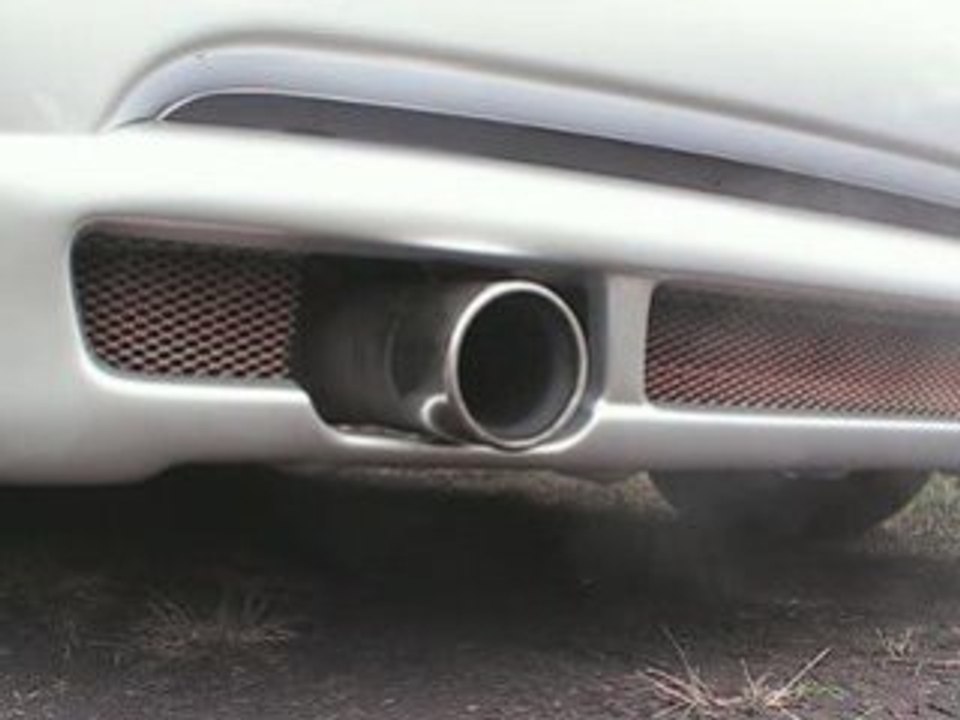 bruit echappement bertone