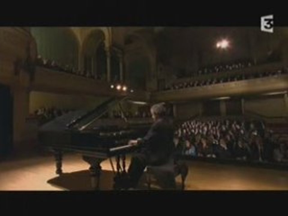 Extrait 2: "Le piano Oublié" (fin du film)