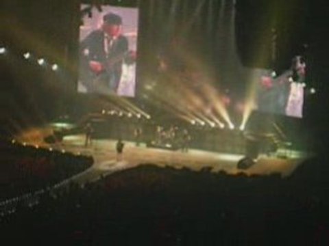 AC/DC - Bercy 2009 - Back in Black