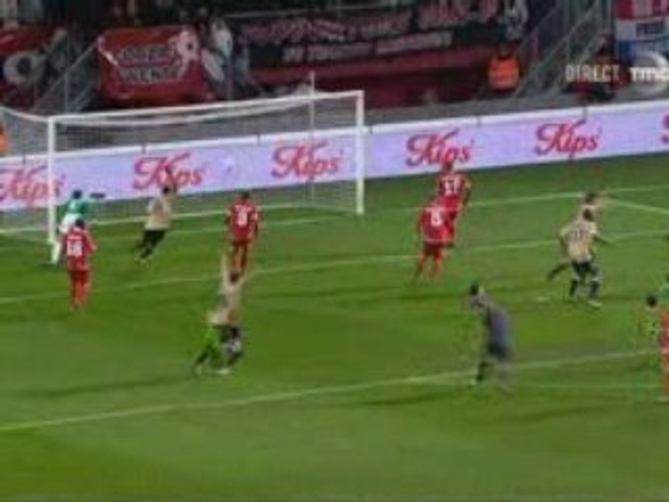 BEN ARFA TWENTE OM COUP FRANC