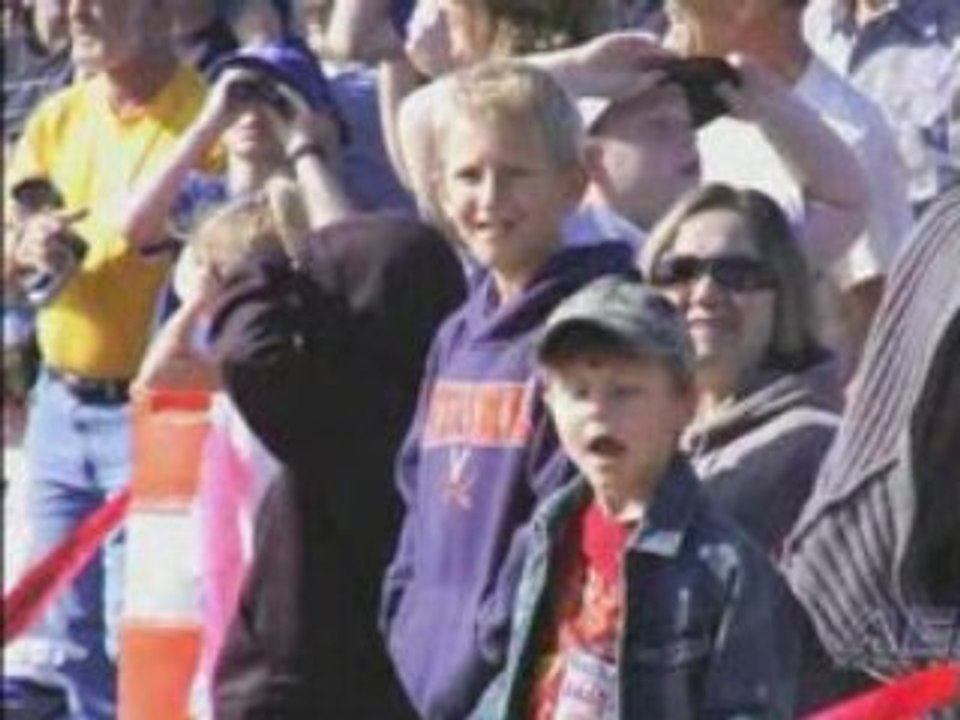 Aero-TV Profiles A Show Stopper! Art Nalls' Civilian Harr...