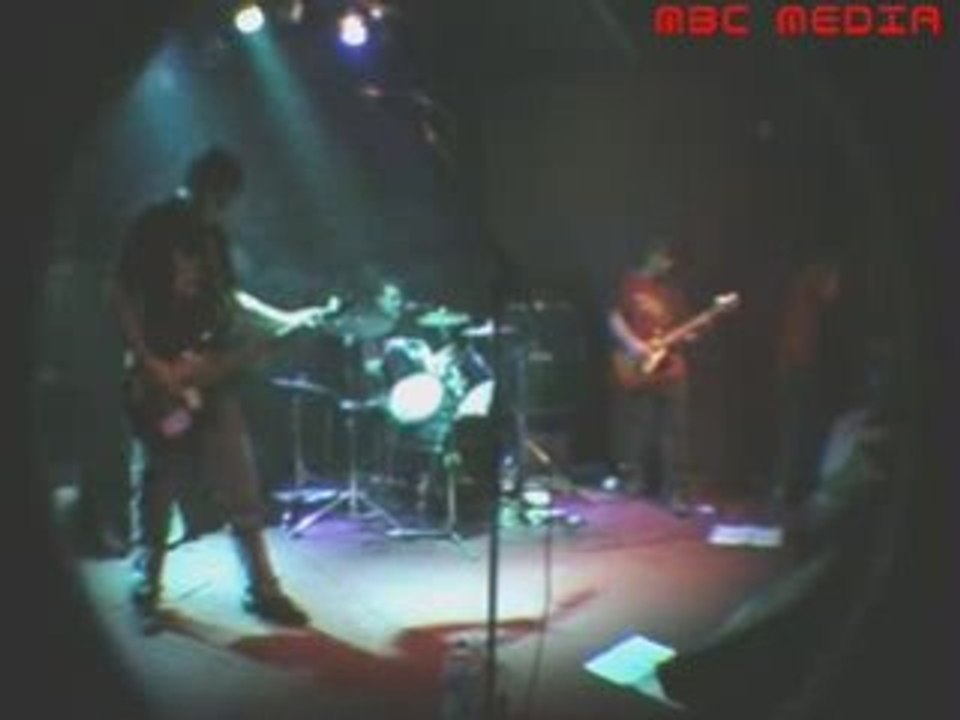 NO TIME TO LOSE @ PERPIGNAN 23/02/2002