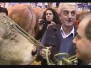 Visite de Roger Karoutchi au Salon de l'Agriculture