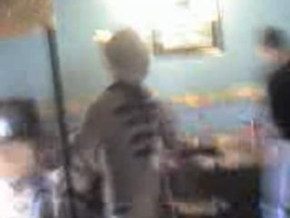 timon&pumba first dance!:p