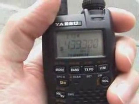 Yaesu VX-3 cz.1