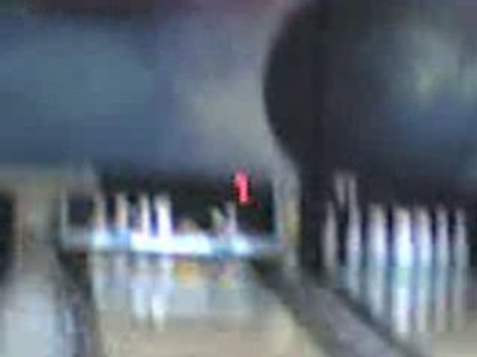 les alcolo anonymes viennent au bowling en car!