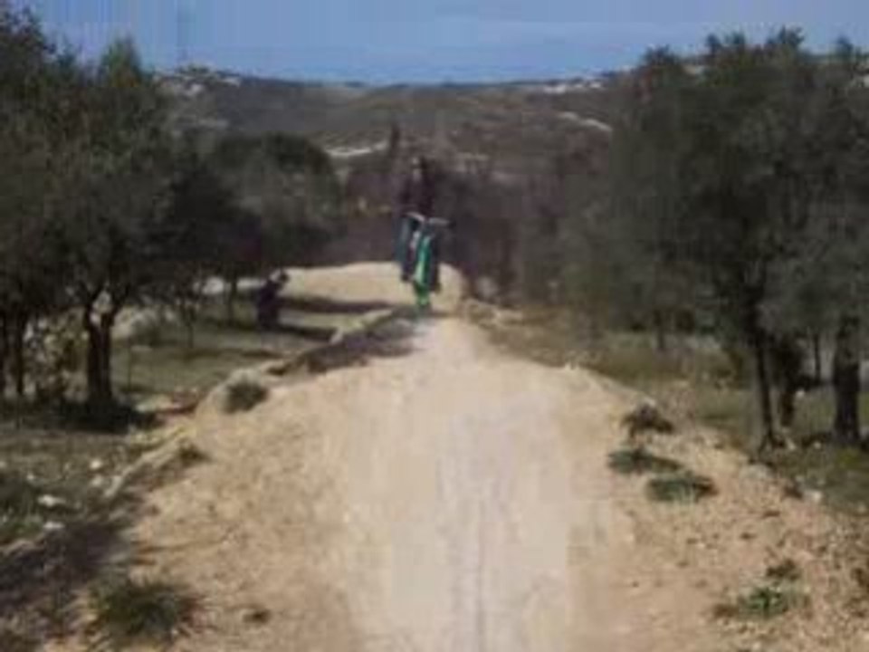 dirt-commencal-super-team